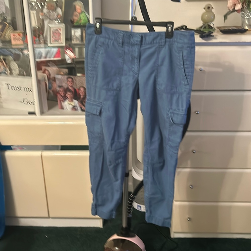 Lower rise brand  loft soft cargo ankle  pants